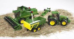 BRUDER 2132 Kombajn JOHN DEERE T670i