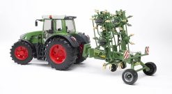 BRUDER 2224 Obraceč sena KRONE KWT 8.82