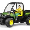 BRUDER 2490 Zelené AUTO JOHN DEERE Gator XUV 855D s řidičem