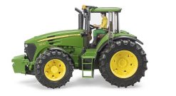 BRUDER 3050 Zelený TRAKTOR JOHN DEERE 7930