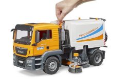BRUDER 3780 Nákladní auto MAN TGS - zametací vůz