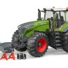 BRUDER 4041 Traktor FENDT 1050 Vario s mechanikem a nářadím