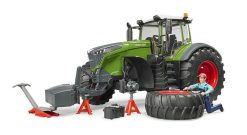 BRUDER 4041 Traktor FENDT 1050 Vario s mechanikem a nářadím