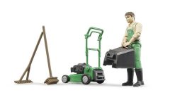 BRUDER 62103 Figurka zahradník, sekačka na trávu a zahradní nářadí