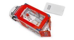 BRUDER 2676 MB Sprinter sanitka s řidičem, majákem a sirénou