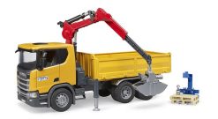BRUDER 3551 Stavební vůz Scania Super 560R s ramenem a 2 paletami
