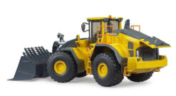 BRUDER 2458 Kolový nakladač Volvo L260H