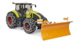 BRUDER 3018 Traktor CLAAS AXION 950 se sněhovým řetězy a radlicí