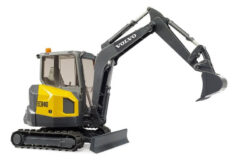 BRUDER 2465 Rypadlo Volvo ECR40