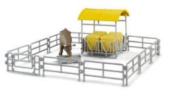 BRUDER 62612 Seník s ohradami, korytem a krávou